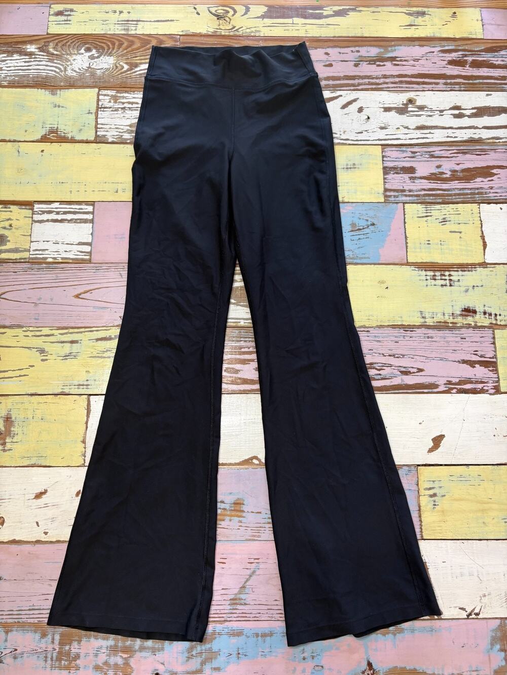 Old Navy powersoft black flare yoga pants women small